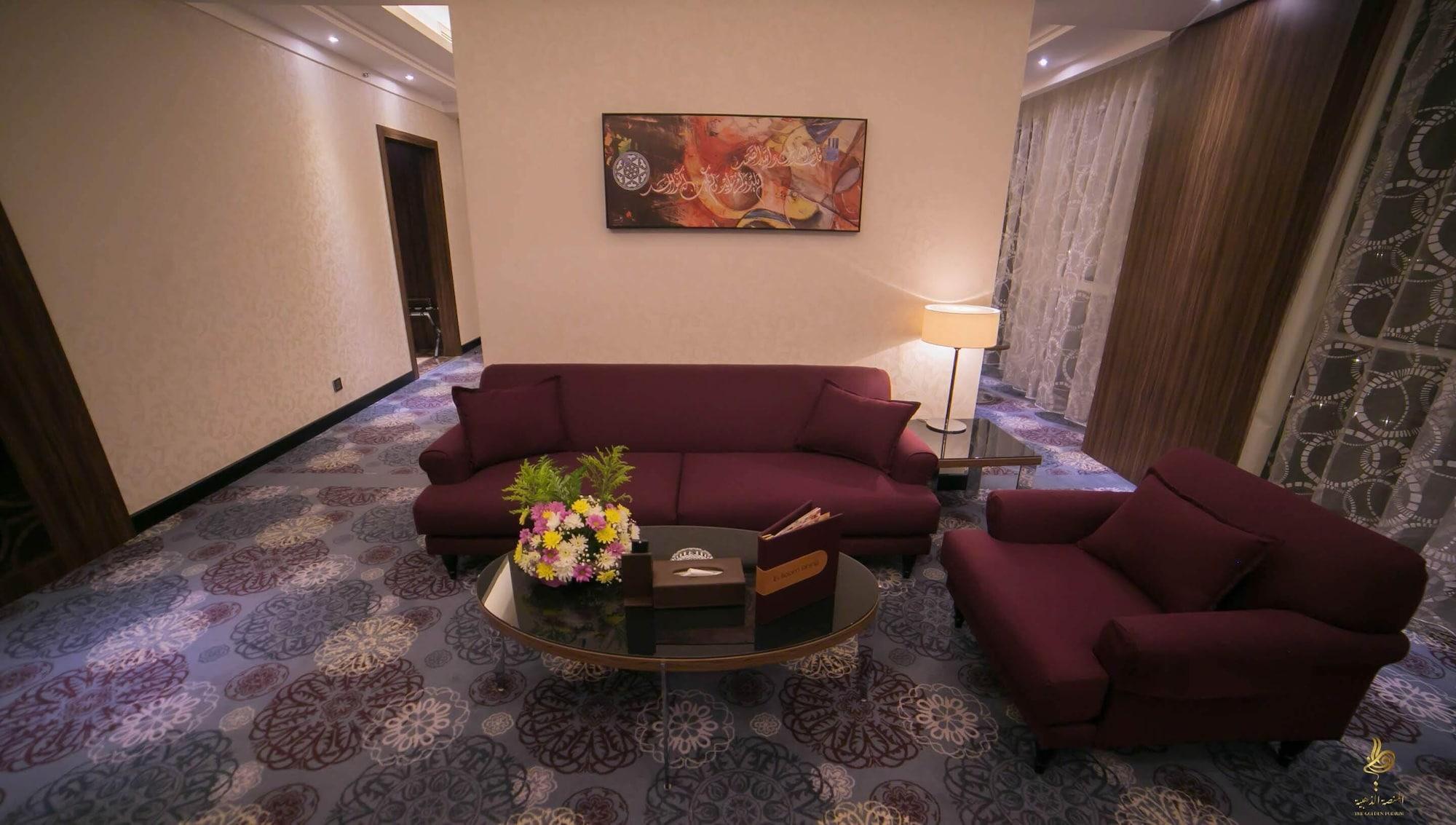 Casablanca Grand Hotel Jiddah Esterno foto A suite at the hotel