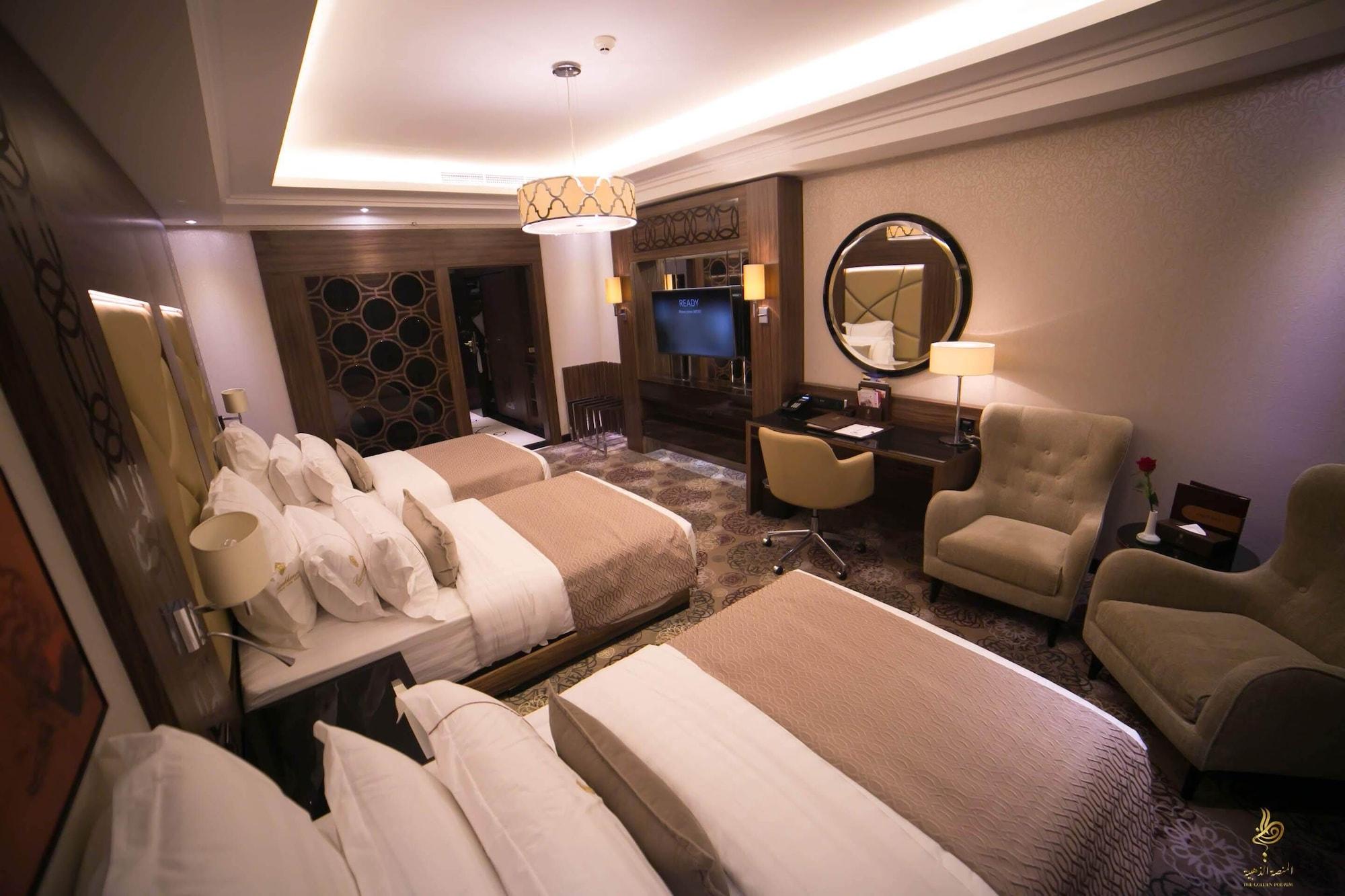 Casablanca Grand Hotel Jiddah Esterno foto A room at the hotel