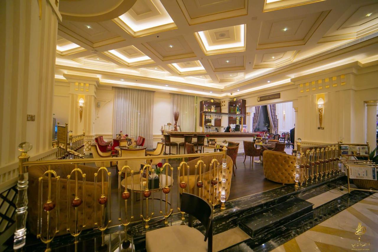 Casablanca Grand Hotel Jiddah Esterno foto The lobby of the hotel