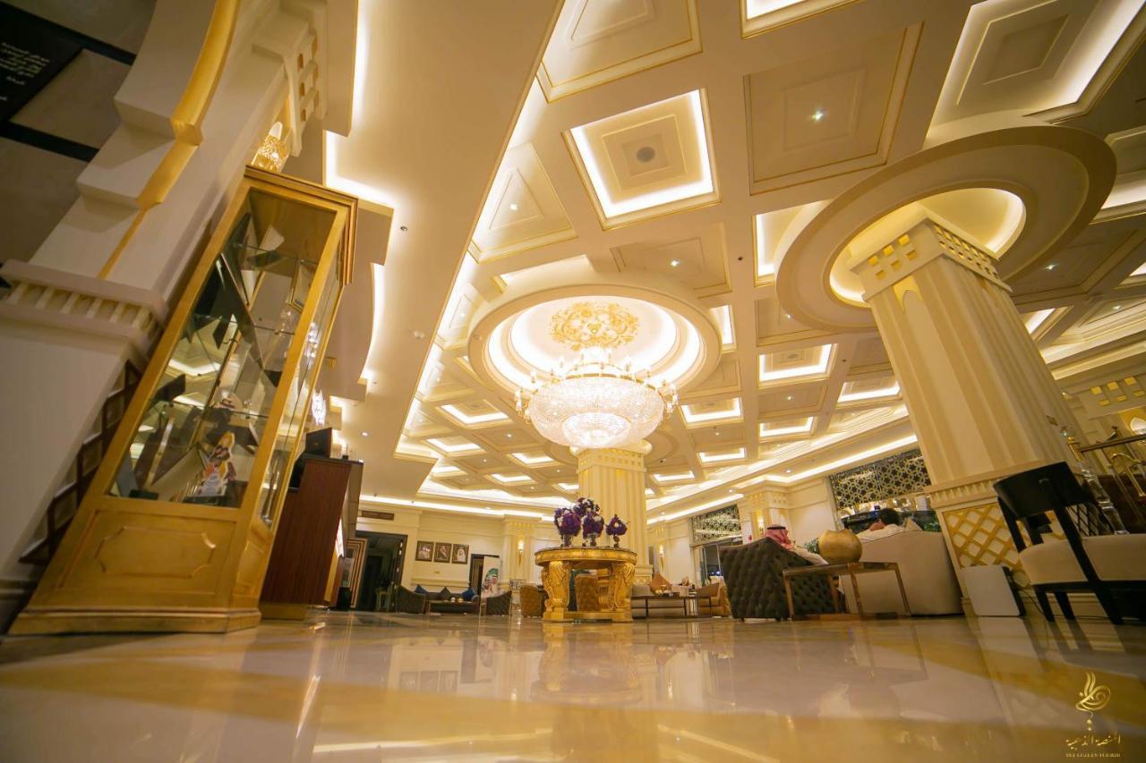 Casablanca Grand Hotel Jiddah Esterno foto The lobby of the hotel